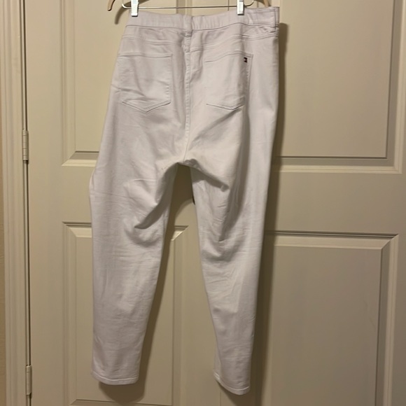 Tommy Hilfiger skinny jean with blue tuxedo stripe down leg. 20W - Picture 4 of 4